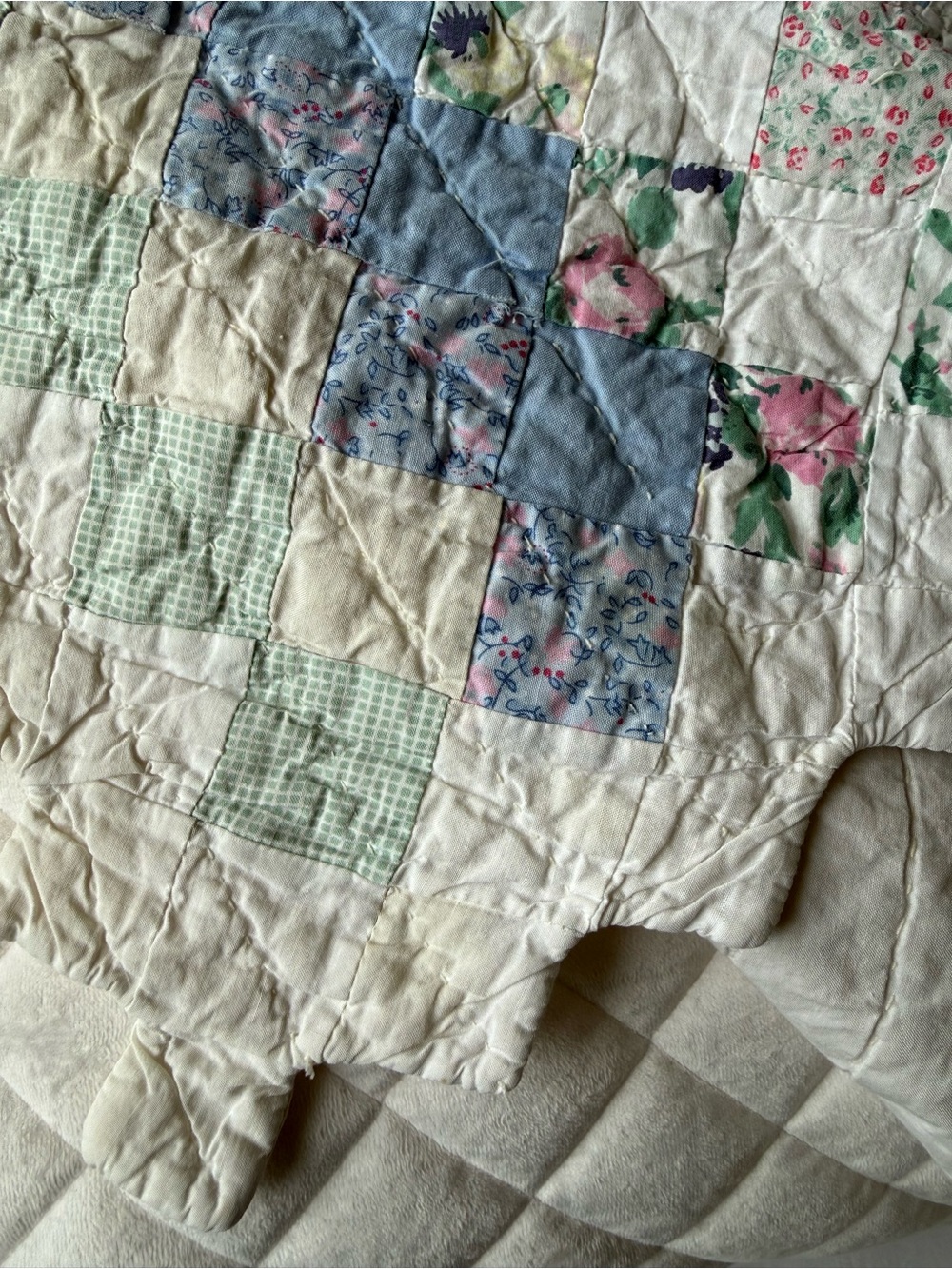 Vintage Cottage Core Patchwork Quilted Bedspread or Coverlet in Pastel Colors - Picture 6 of 10